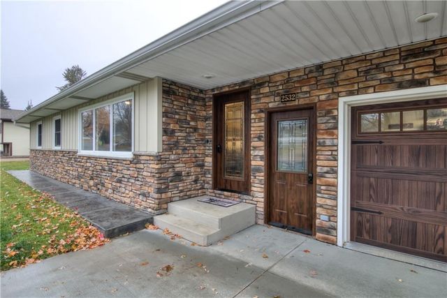 2532 Frostwoods Street, Eau Claire, WI 54703