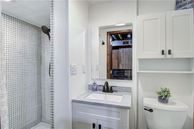 2532 Frostwoods Street, Eau Claire, WI 54703