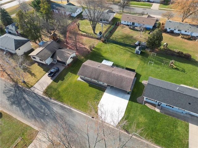 2532 Frostwoods Street, Eau Claire, WI 54703