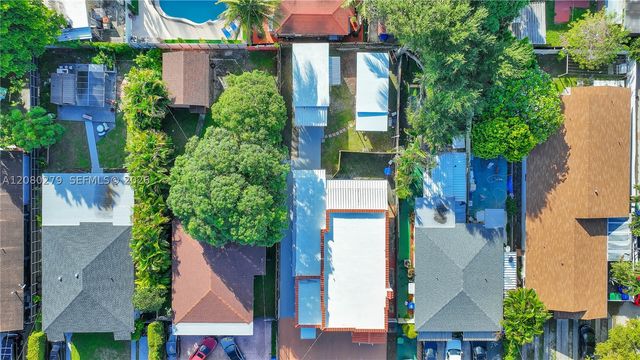 536 NW 25th Ave C, Miami, FL 33125