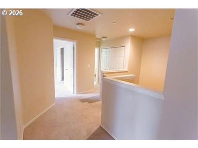 12820 Sw Dipper Ln 100, Beaverton, OR 97007