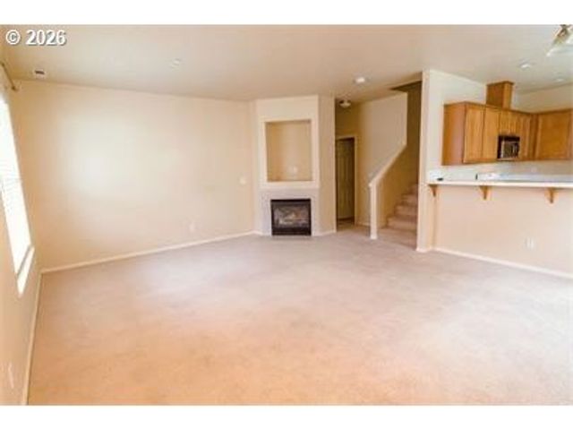 12820 Sw Dipper Ln 100, Beaverton, OR 97007