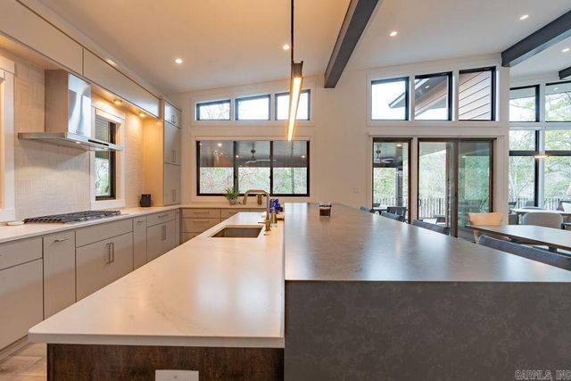 71 Buckhead TRL, Drasco, AR 72543