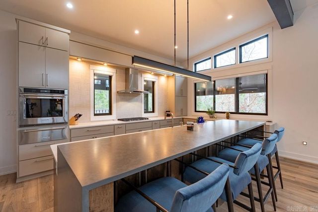 71 Buckhead TRL, Drasco, AR 72543