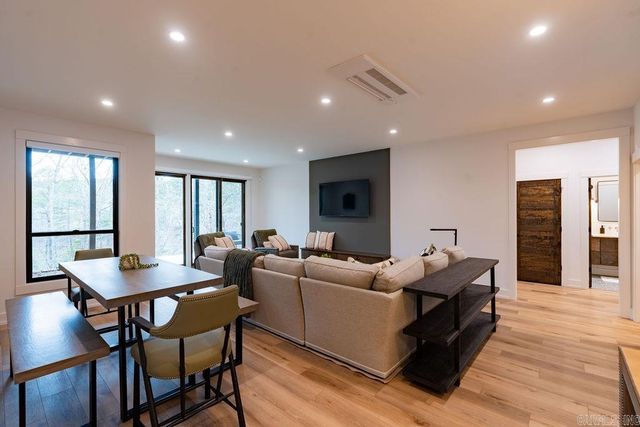 71 Buckhead TRL, Drasco, AR 72543