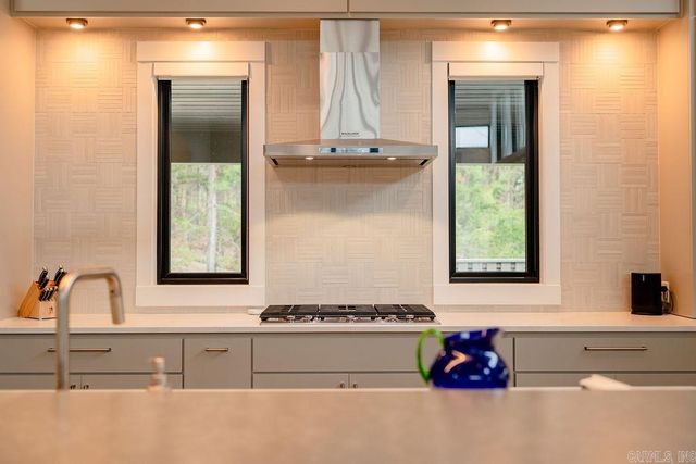 71 Buckhead TRL, Drasco, AR 72543