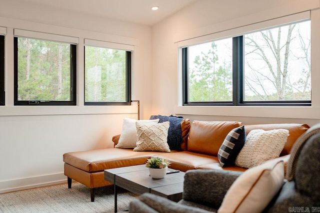 71 Buckhead TRL, Drasco, AR 72543