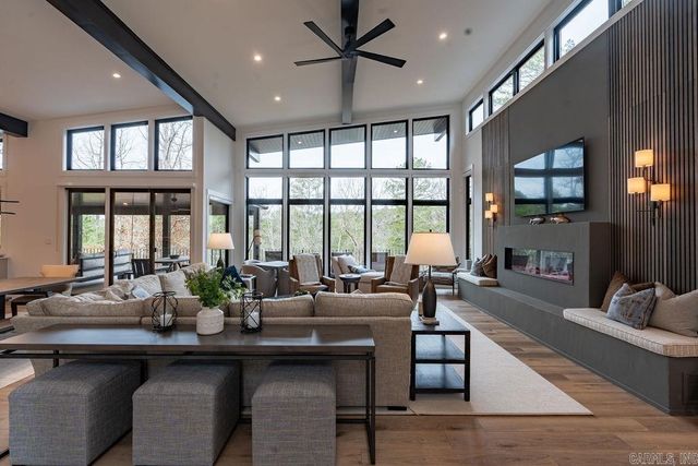 71 Buckhead TRL, Drasco, AR 72543