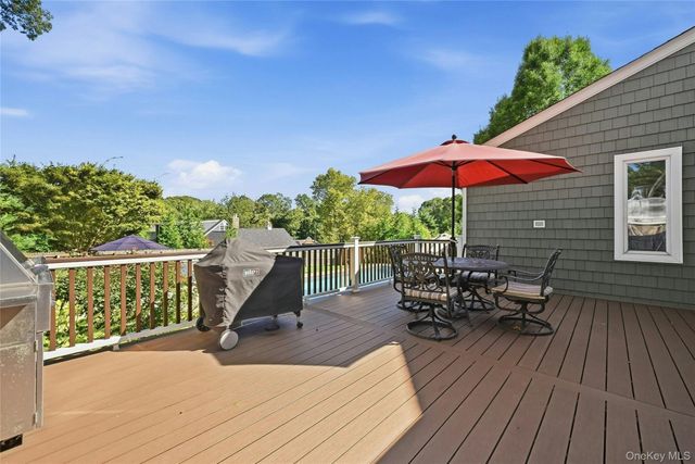 75 Eatons Neck Road, Northport, NY 11768