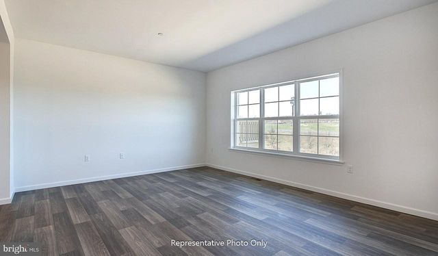 7841 OAK BROOK DR, Harrisburg, PA 17112