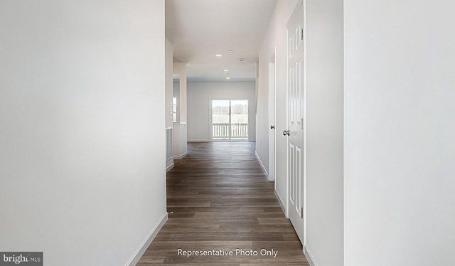 7841 OAK BROOK DR, Harrisburg, PA 17112