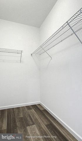 7841 OAK BROOK DR, Harrisburg, PA 17112