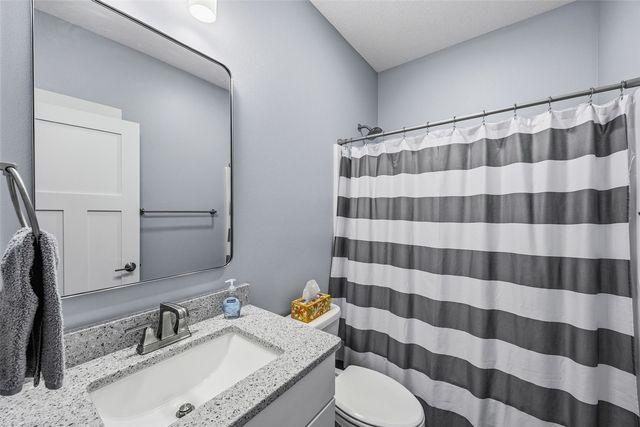 3040 Sunflower Street, Ely, IA 52227