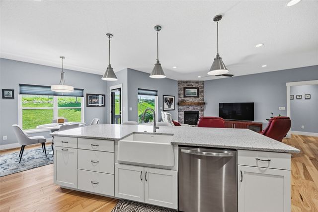 3040 Sunflower Street, Ely, IA 52227
