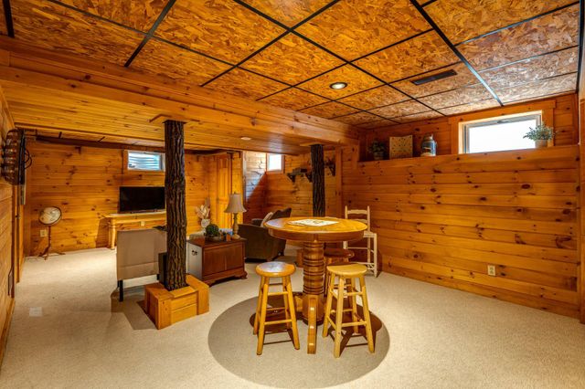 635 LAUREL RIDGE RD, Reinholds, PA 17569