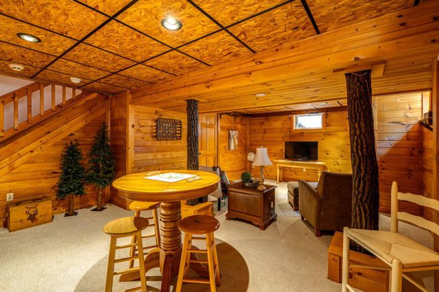 635 LAUREL RIDGE RD, Reinholds, PA 17569