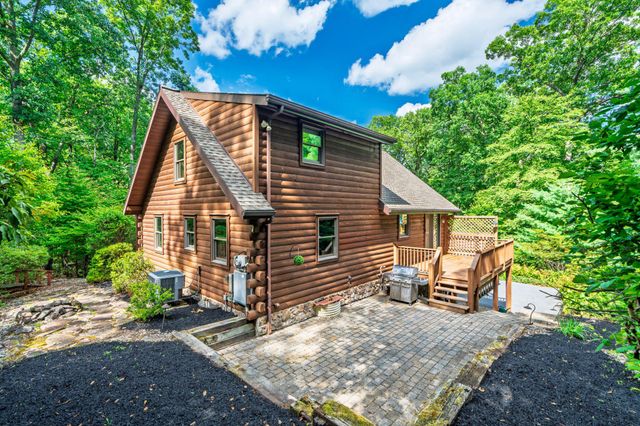 635 LAUREL RIDGE RD, Reinholds, PA 17569