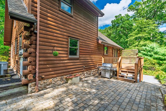 635 LAUREL RIDGE RD, Reinholds, PA 17569