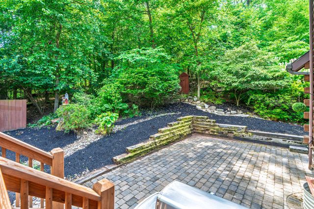 635 LAUREL RIDGE RD, Reinholds, PA 17569
