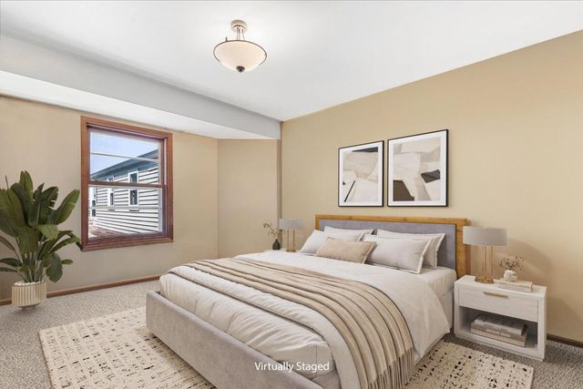 1952 Camden LANE, West Bend, WI 53090