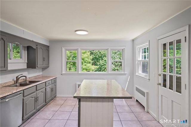 791 Newfield Avenue, Stamford, CT 06905