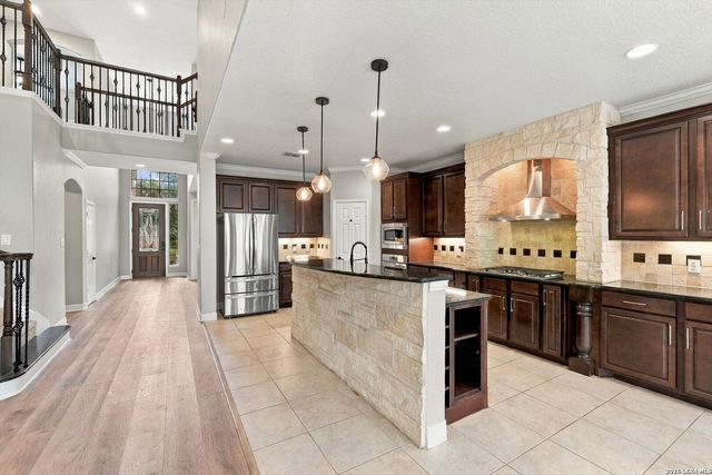 3834 Ox-Eye Daisy, San Antonio, TX 78261