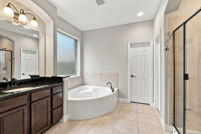 3834 Ox-Eye Daisy, San Antonio, TX 78261
