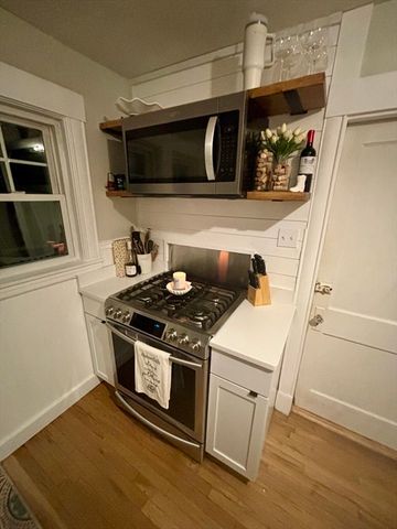 73 Edinboro Rd 1, Quincy, MA 02169