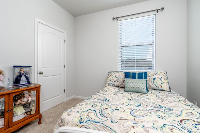 601 Sheyes Cir, Columbia, TN 38401