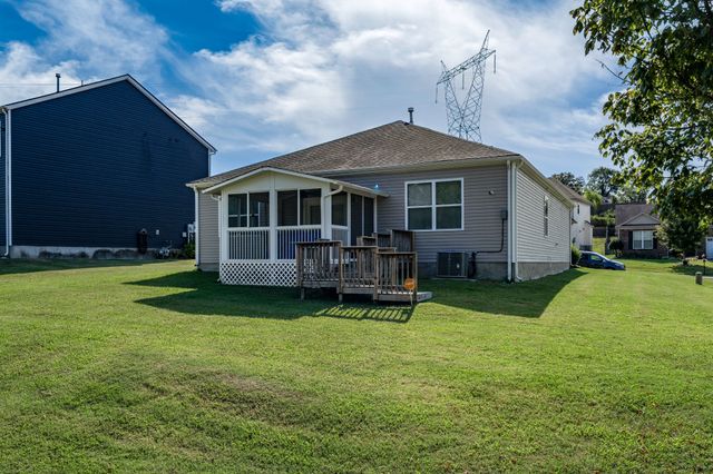 601 Sheyes Cir, Columbia, TN 38401