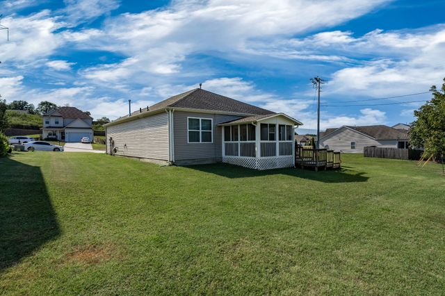 601 Sheyes Cir, Columbia, TN 38401