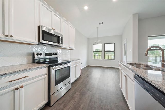 600 Danielle Street, Dayton, TX 77535