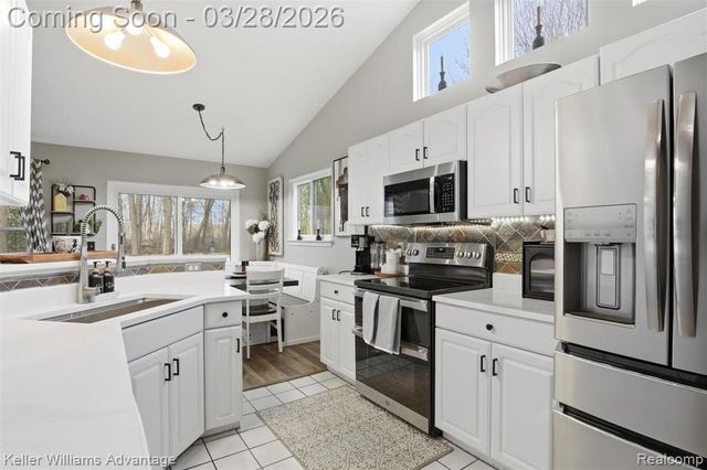 6487 Sheppard Drive, Westland, MI 48185