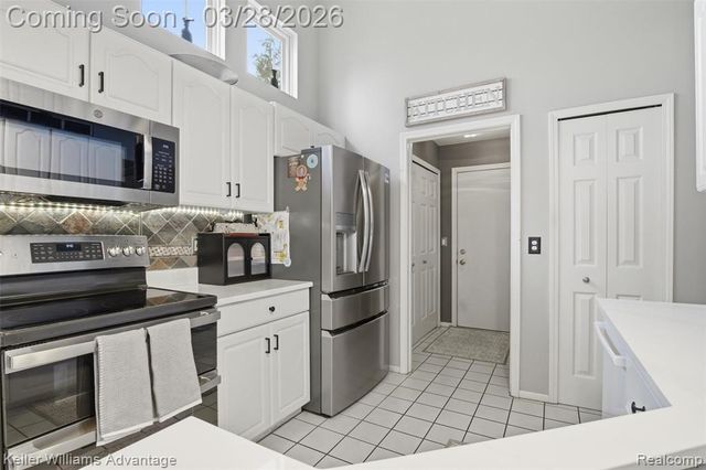 6487 Sheppard Drive, Westland, MI 48185