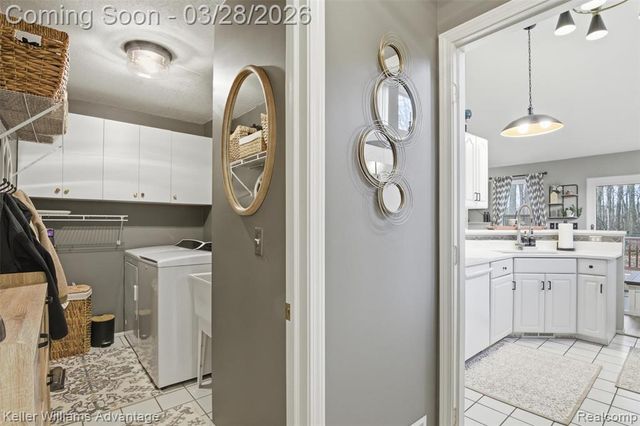 6487 Sheppard Drive, Westland, MI 48185