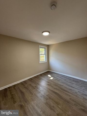 6809 GREENVALE PKWY, Hyattsville, MD 20784