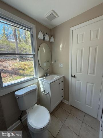 6809 GREENVALE PKWY, Hyattsville, MD 20784