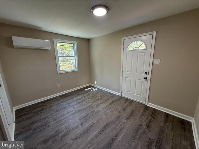 6809 GREENVALE PKWY, Hyattsville, MD 20784