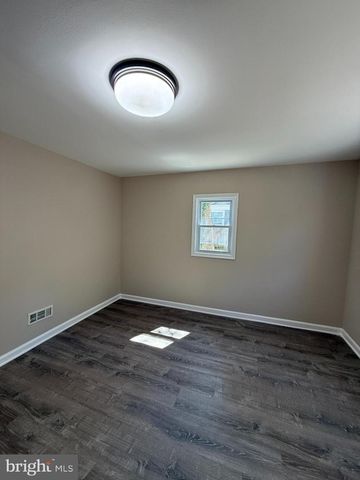 6809 GREENVALE PKWY, Hyattsville, MD 20784