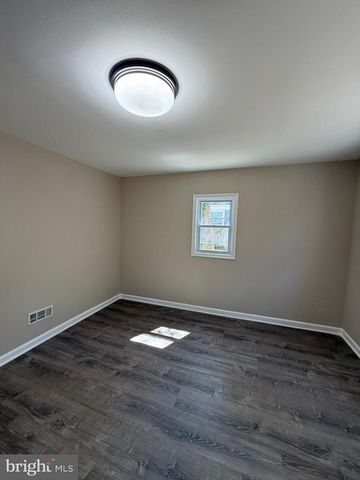 6809 GREENVALE PKWY, Hyattsville, MD 20784