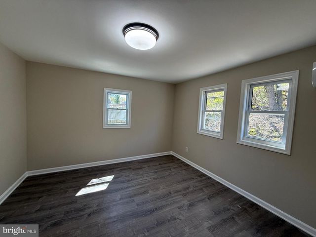 6809 GREENVALE PKWY, Hyattsville, MD 20784