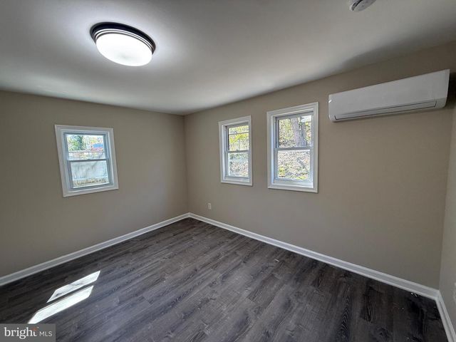 6809 GREENVALE PKWY, Hyattsville, MD 20784