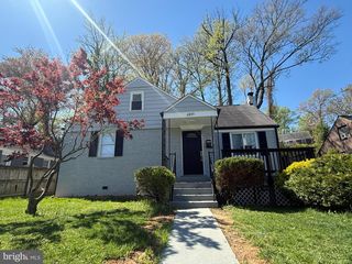 6809 GREENVALE PKWY, Hyattsville, MD 20784