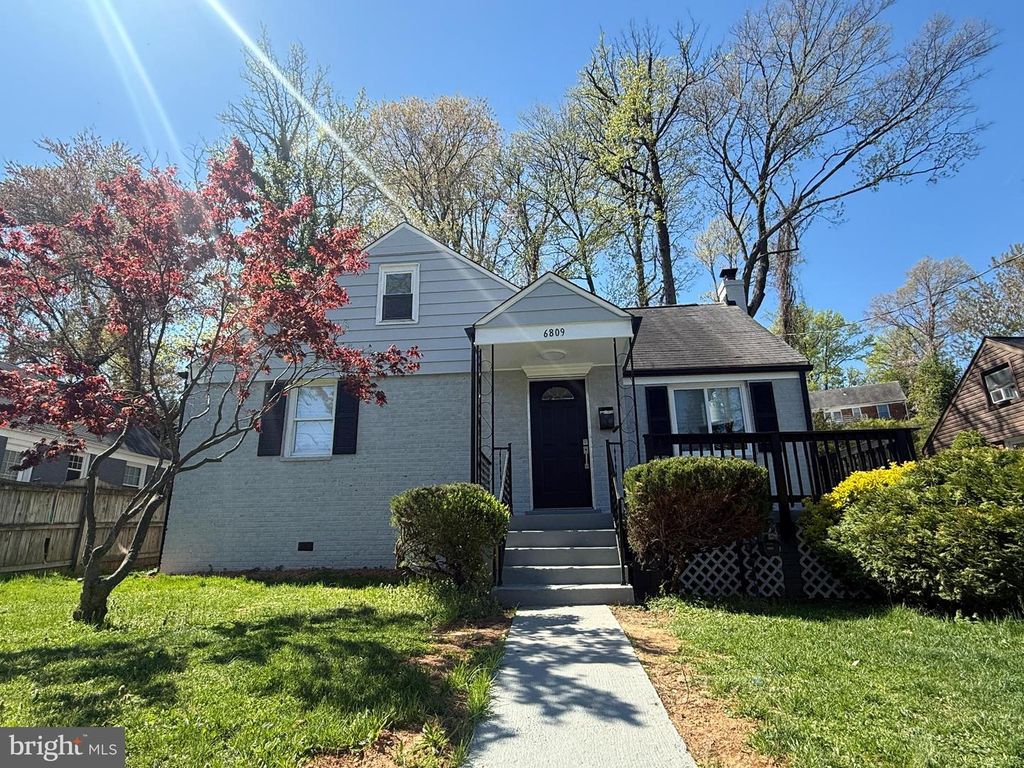 6809 GREENVALE PKWY, Hyattsville, MD 20784
