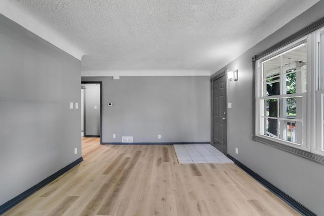 7514 Nicollet Avenue, Richfield, MN 55423