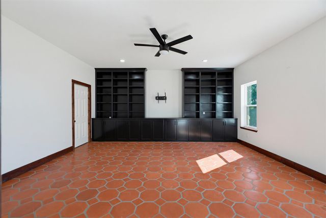 8731 SH 79 Highway, Milano, TX 76556