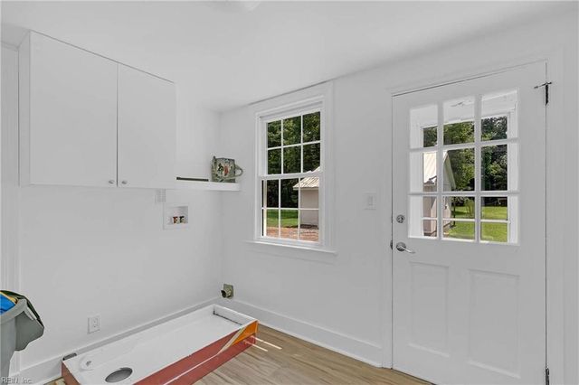 2791 Kings Creek RD, Hayes, VA 23072