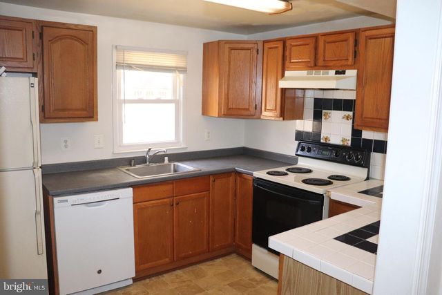 12918 KINGSWELL DR, Woodbridge, VA 22193