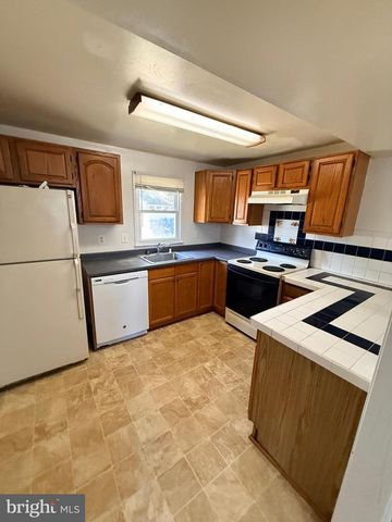 12918 KINGSWELL DR, Woodbridge, VA 22193