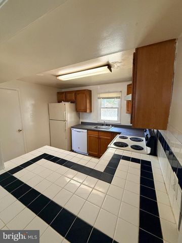 12918 KINGSWELL DR, Woodbridge, VA 22193